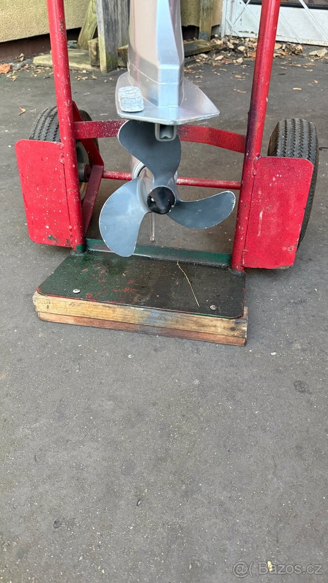 Lodni motor Honda BF 6hp 4takt, kratka noha, dobijeni na 12v - 10