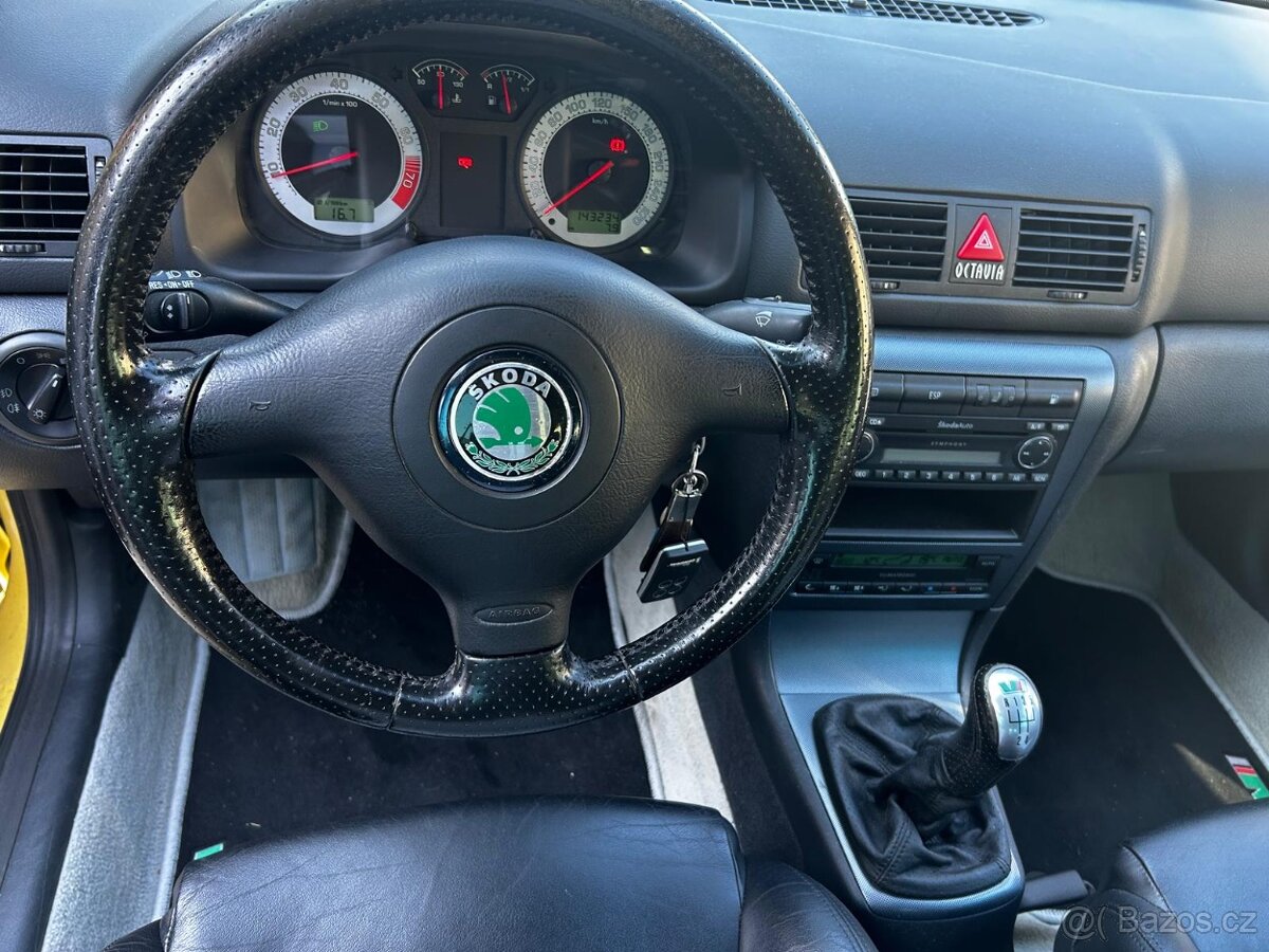 Octavia RS 1.8T combi - sběratelský kus - 10