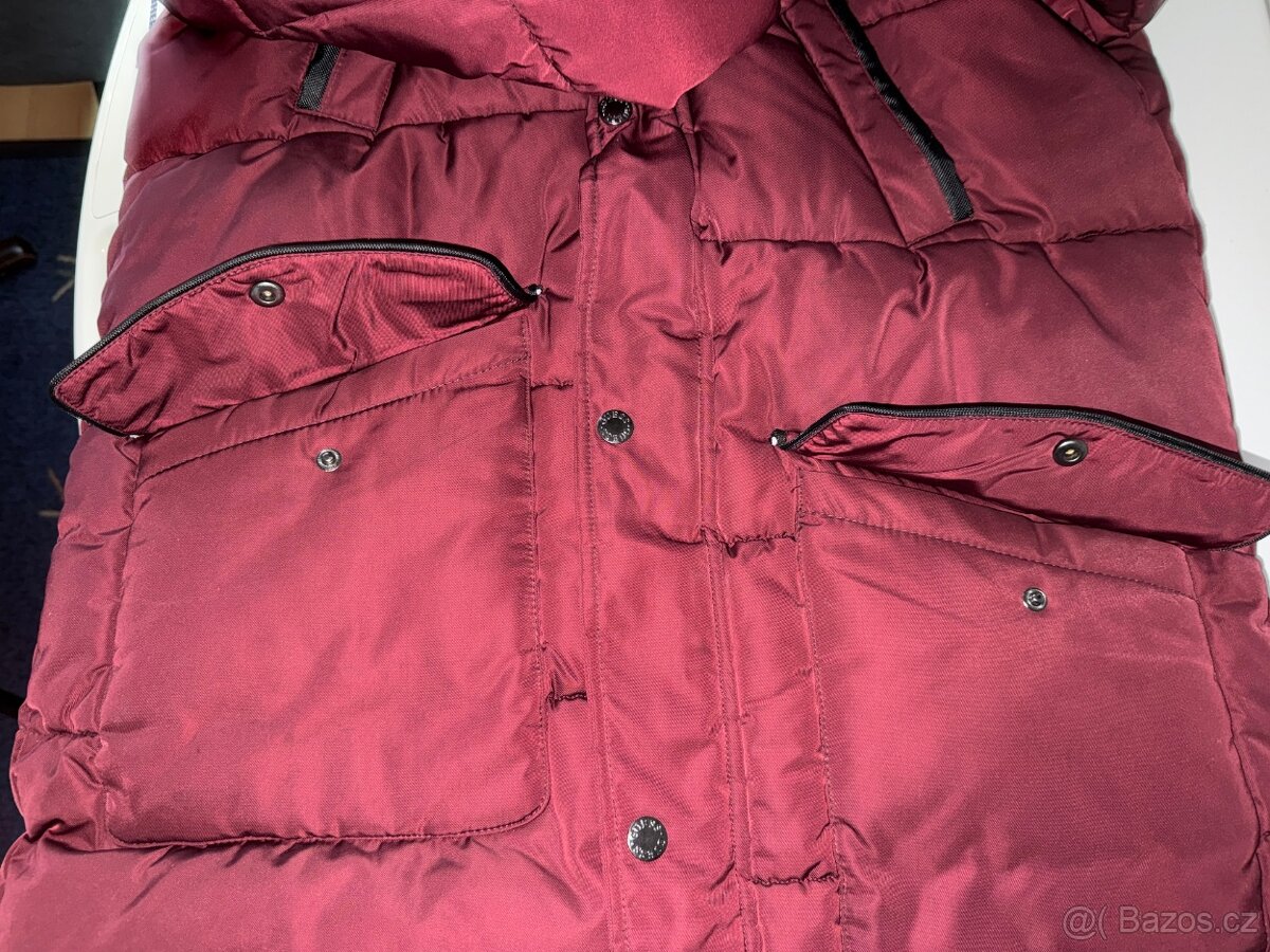 DÁMSKA BUNDA GUESS vel.M - 10