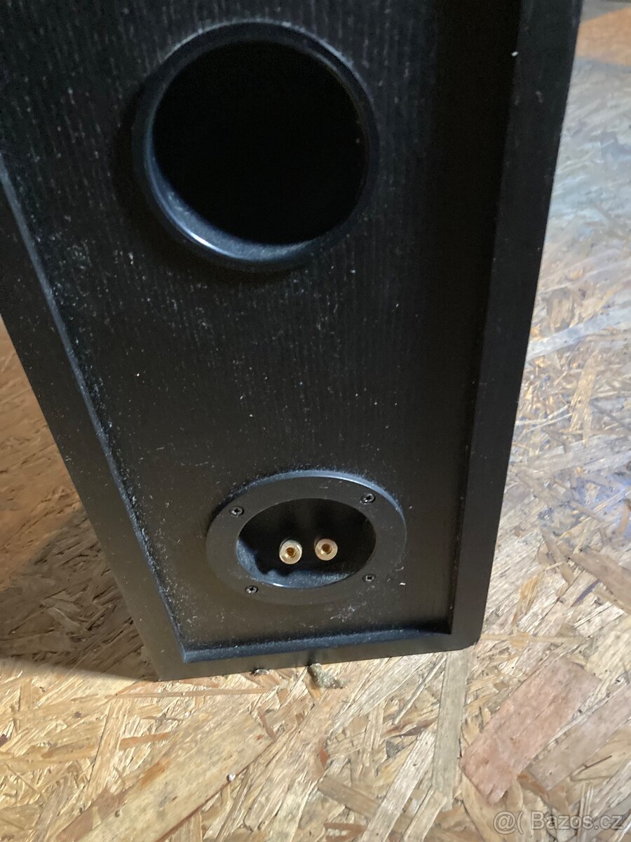 Technická -Hi-Fi soustava plus repro Acoustique Quality - 10