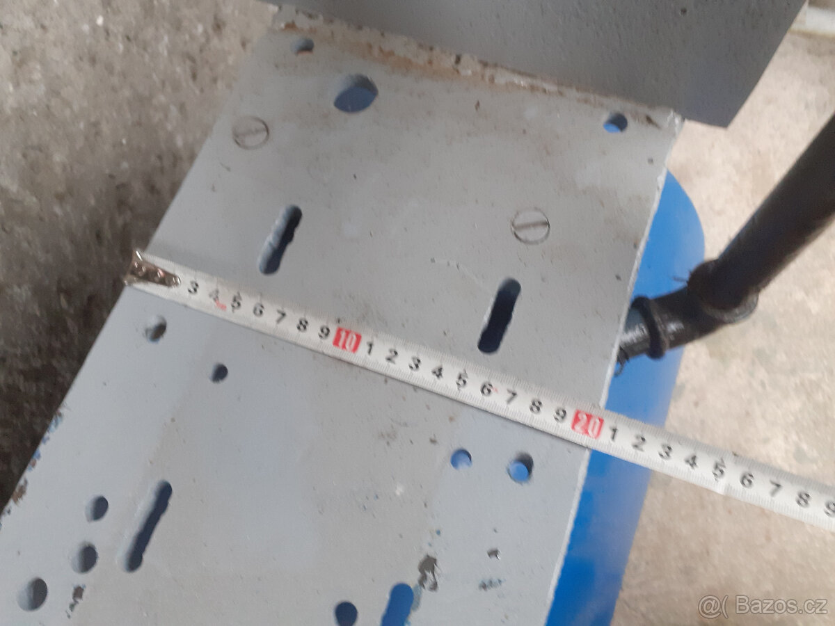 Nadoba na stlačený vzduch ke kompresoru - 10