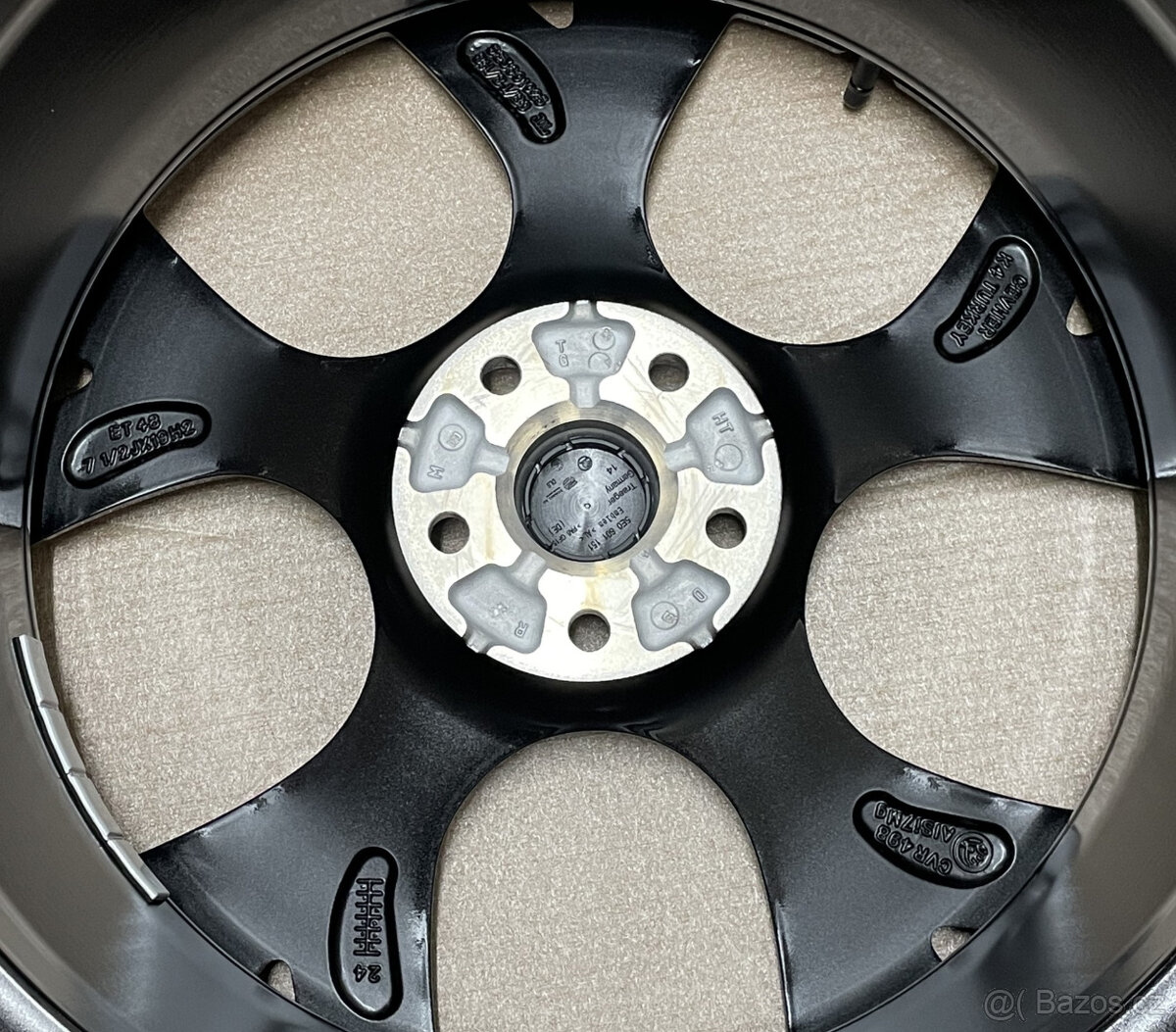 ŠKODA OCTAVIA IV NOVÁ ALU ELIAS LETNÍ BIDGESTONE - 10