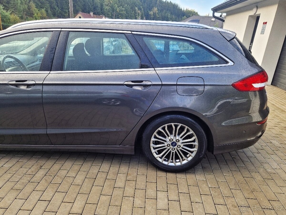 FORD Mondeo, 2.0 TDCi Titanium, NEZ. topení, r.v. 2022 - 10