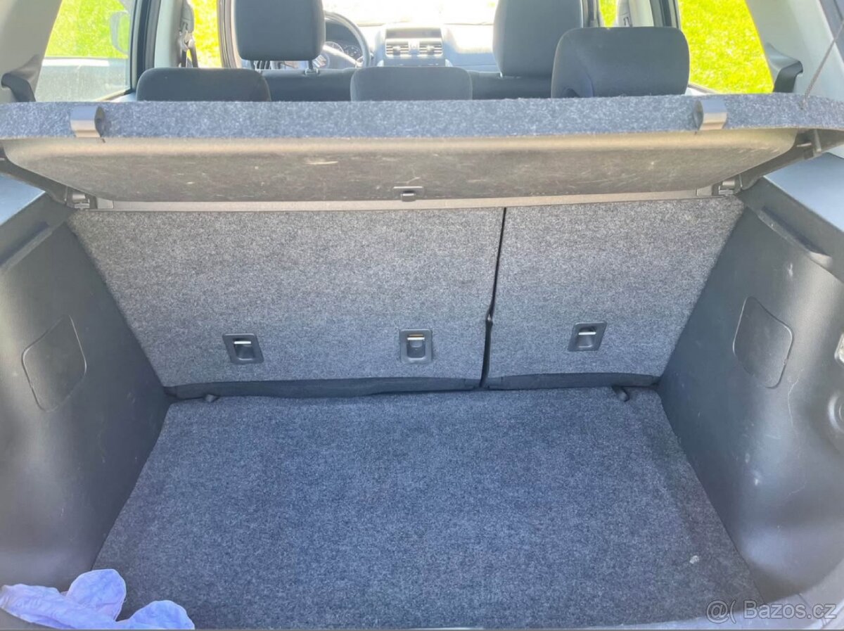 SUZUKI SX4 2.0 benzín 103kw 4x4 AUTOMAT - 10