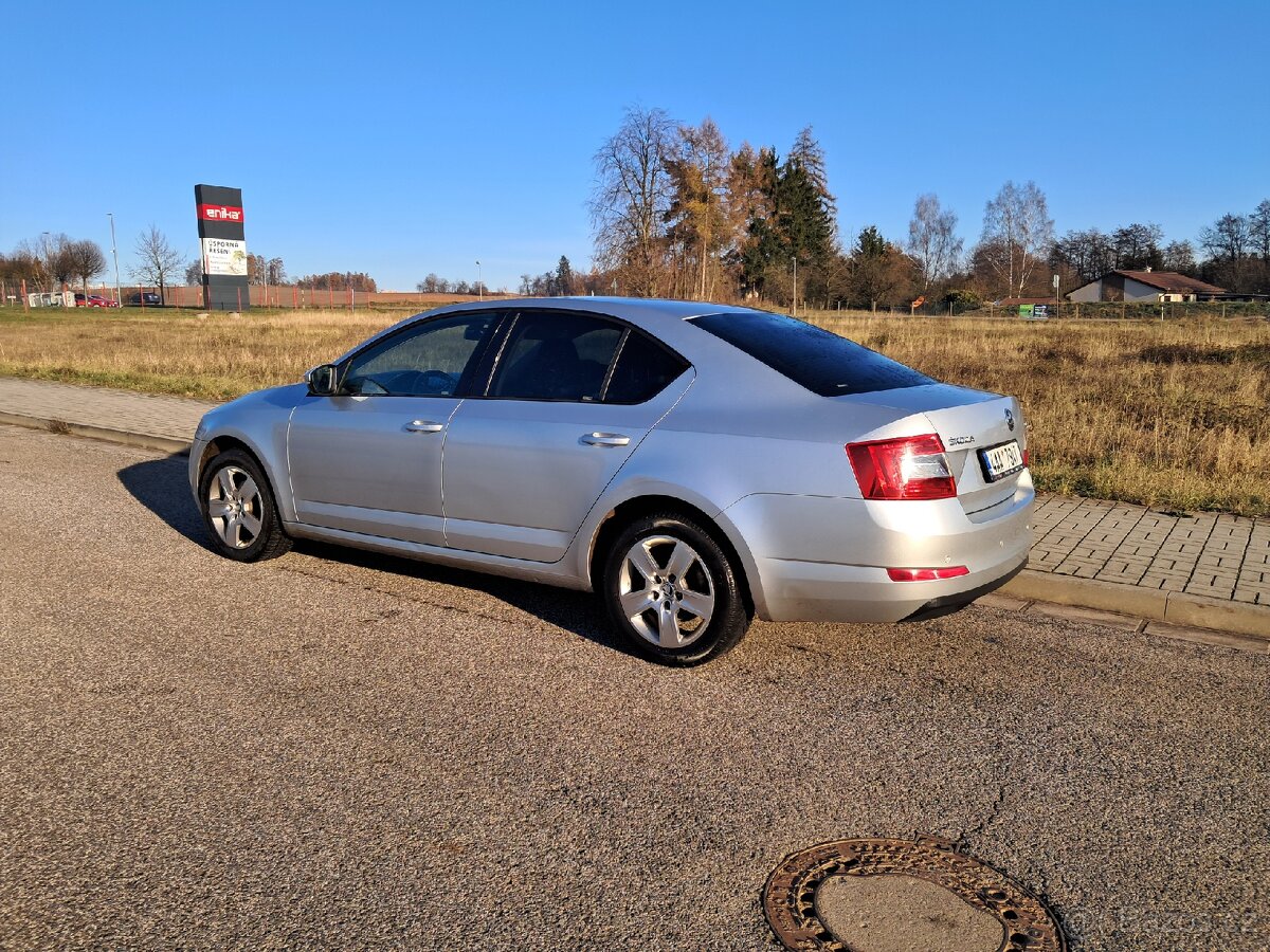 Škoda Octavia 3, 1.6tdi, DSG - 10