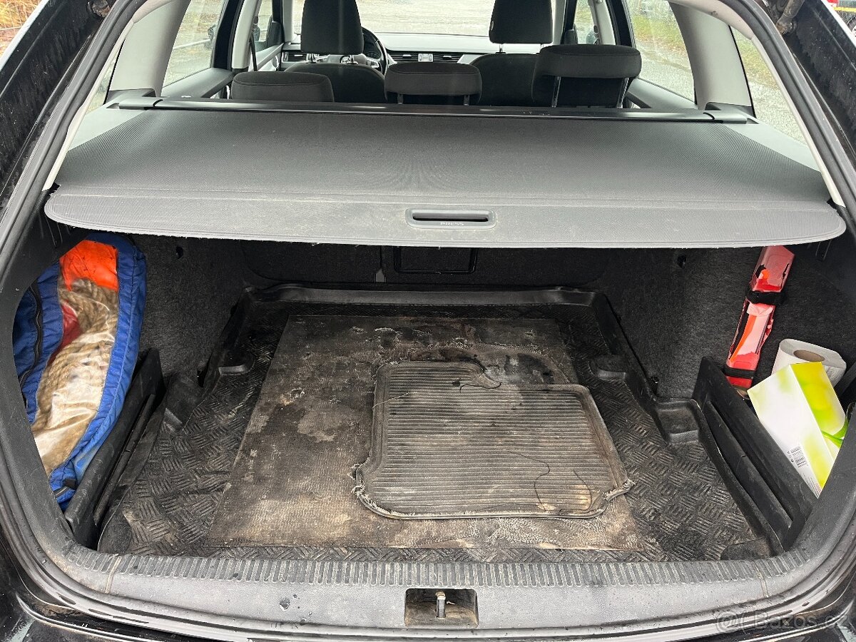 Škoda Octavia 2.0tdi 110kw manuál alu + zimní po servisu - 10