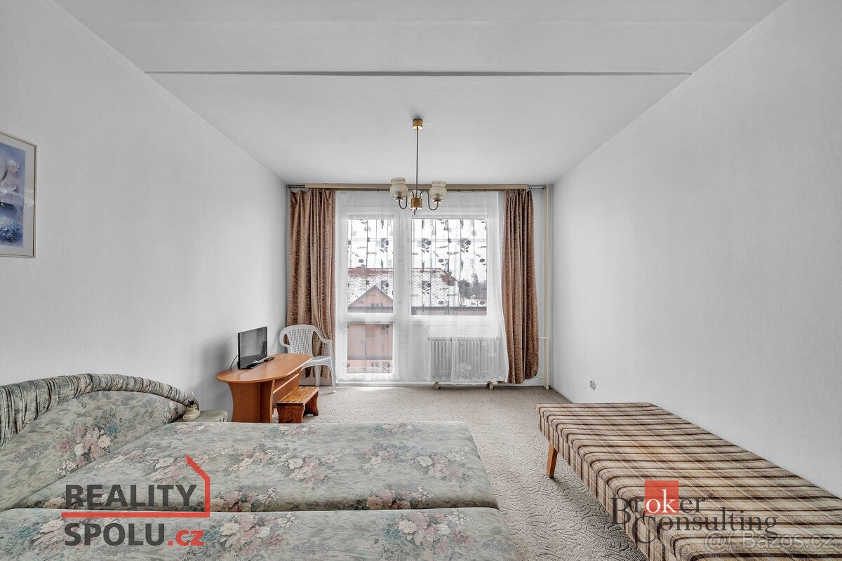 Převod dr. podílu, byty/2+1, 63 m2, Julia Fučíka 890, 50401 - 10