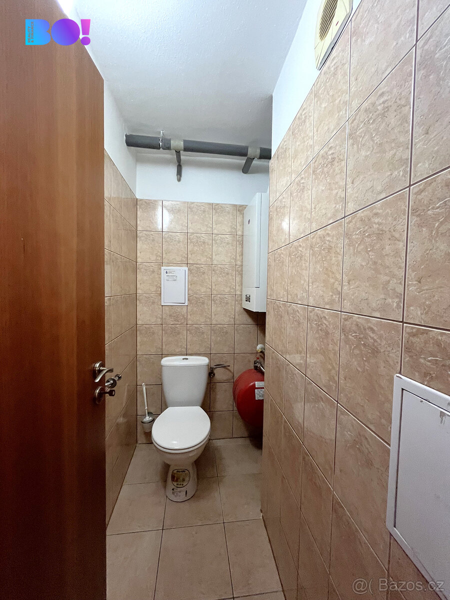 Prodej, komerční prostor 78 m², s parkovacím stáním, Třeboň - 10