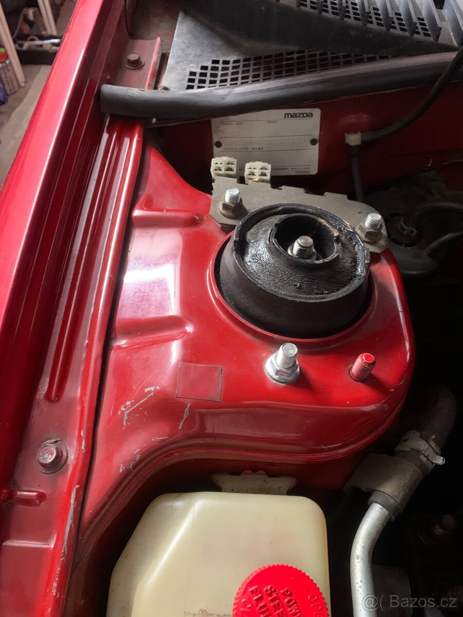 Prodám vyměním Mazdu 323F REZERVACE - 10