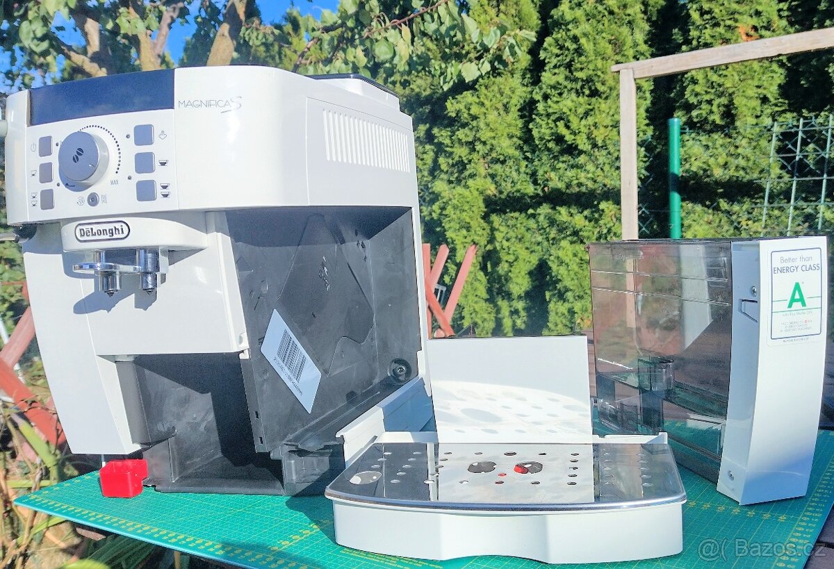 De'Longhi Magnifica S – jenom 3 měsíce v provozu +50% sleva - 10