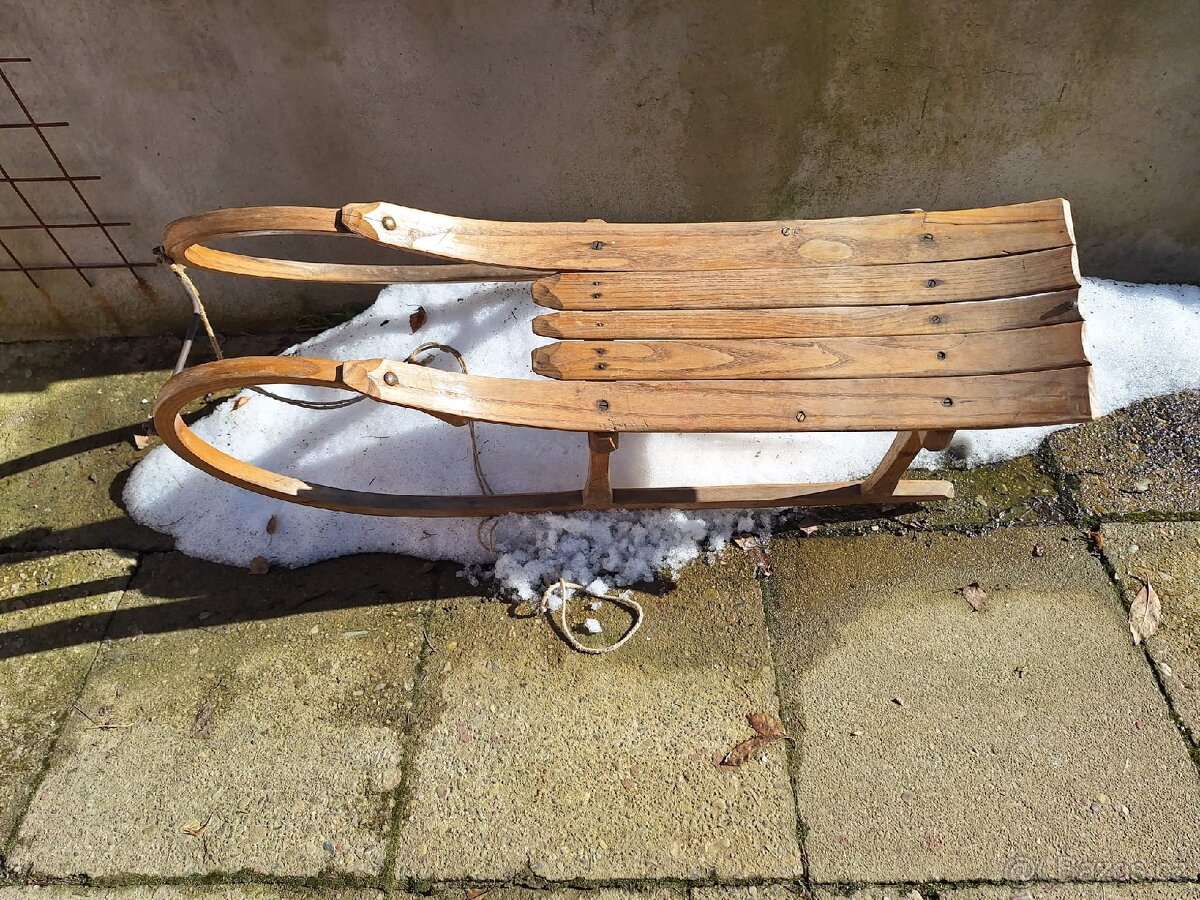 Sáňky a dřeváky - 10