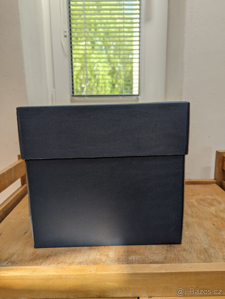 Vinné skleničky (Velké) s krabici (Bílý satenový vnitřek) - 10