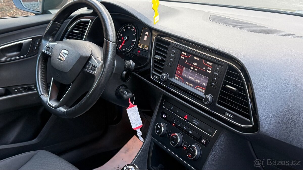 Seat Leon 1.2TSi Style, Led světla, serviska - 10