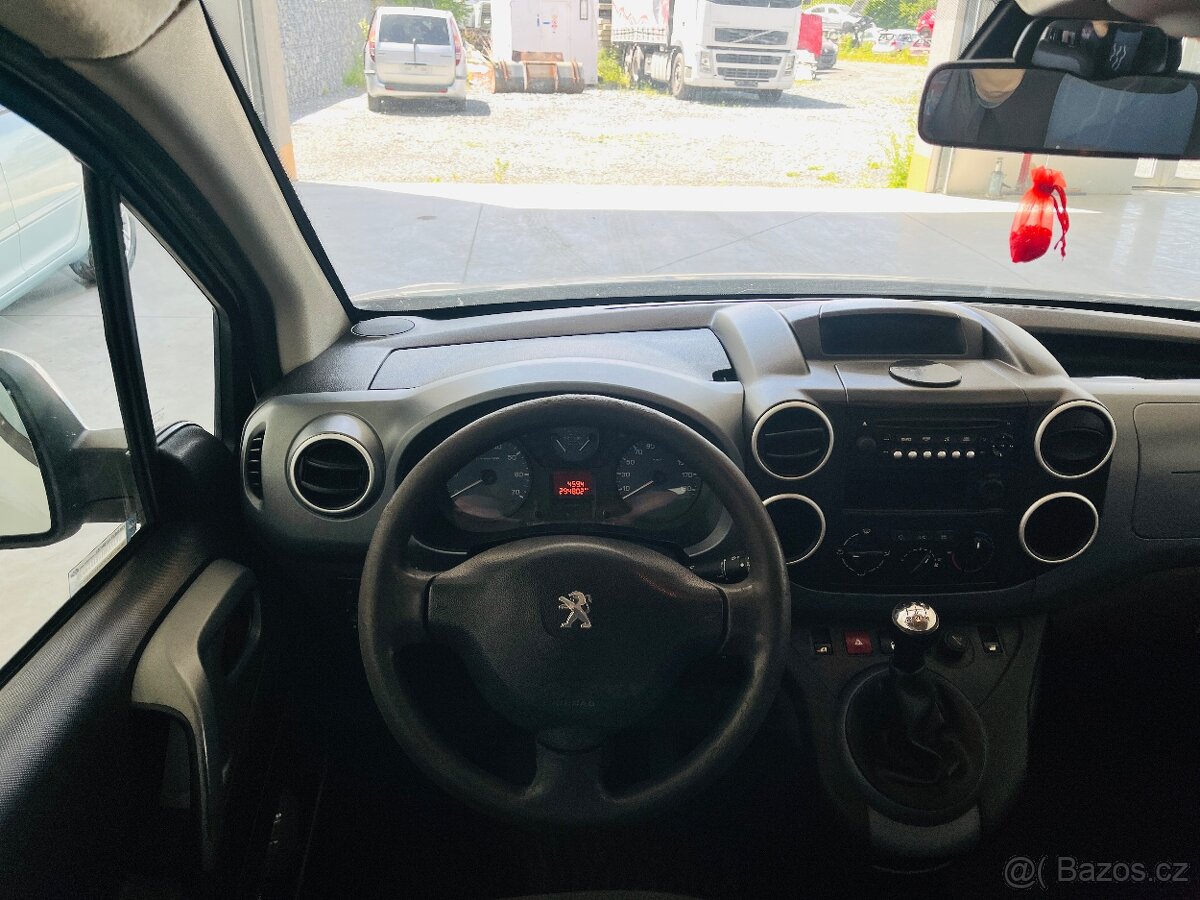 PEUGEOT PARTNER 1.6 HDi TEPEE 5 MÍST TAŽNÉ KLIMA - 10