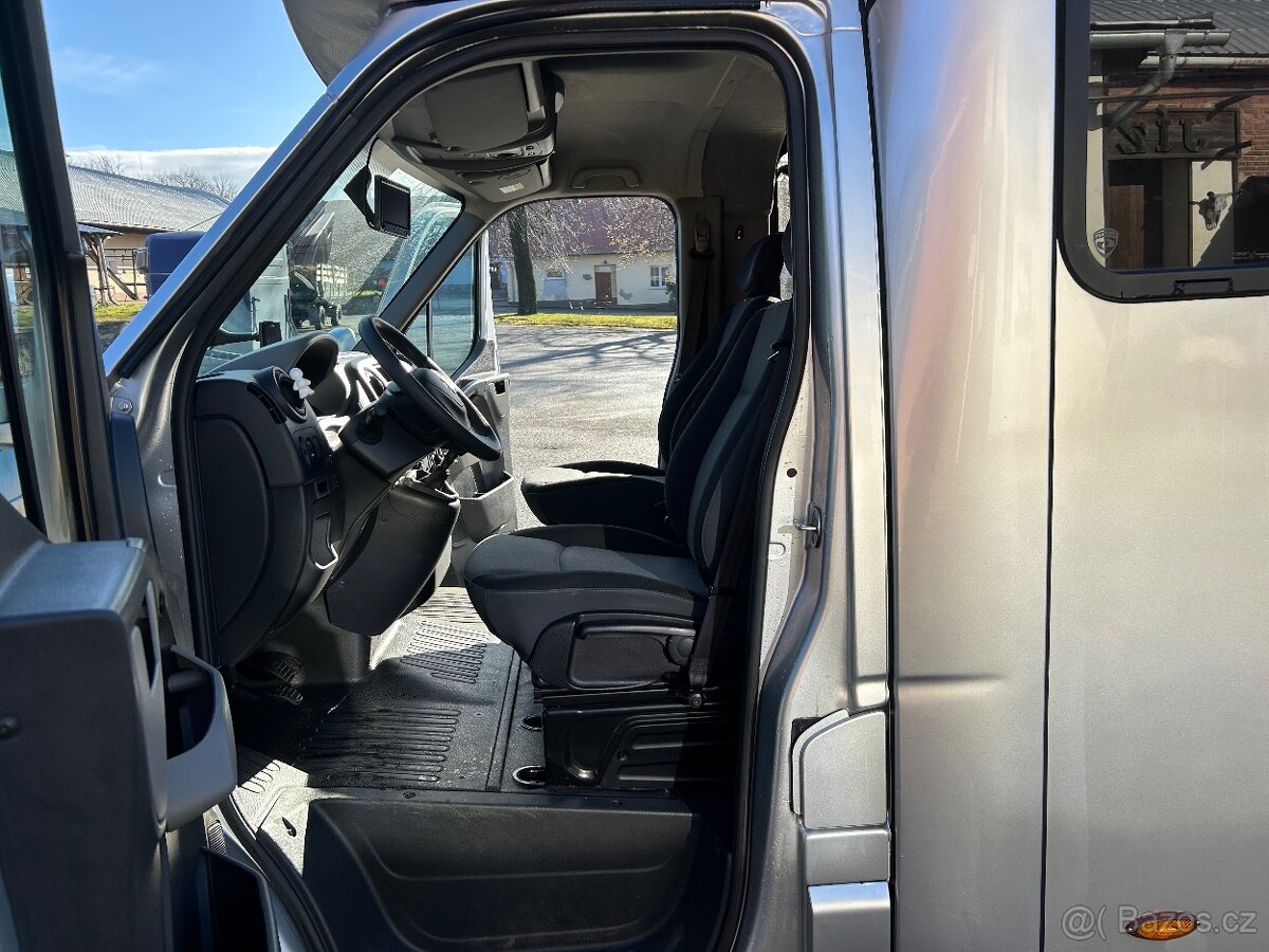 Renault Master - přepravník pro koně - 10