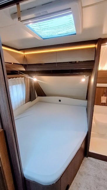 Hobby 720UKFE, solár, KLIMA, markýza, palandy, předstan - 10