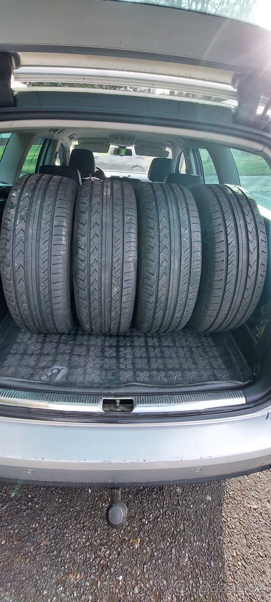 Volkswagen Passat 2.0TDi 125kW Highline - 10