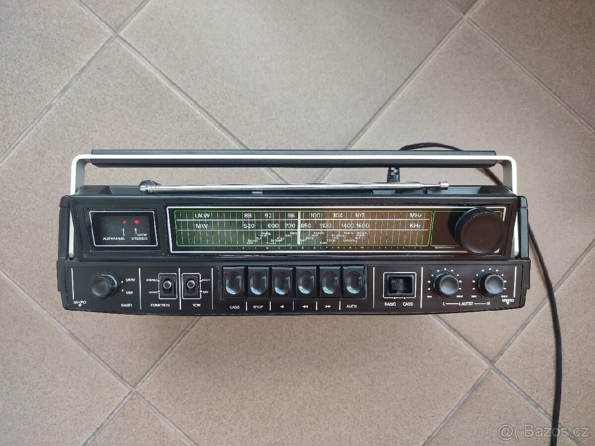 RETRO STEREO RADIO CASSETTE RECORDER SOUND 10225. - 10