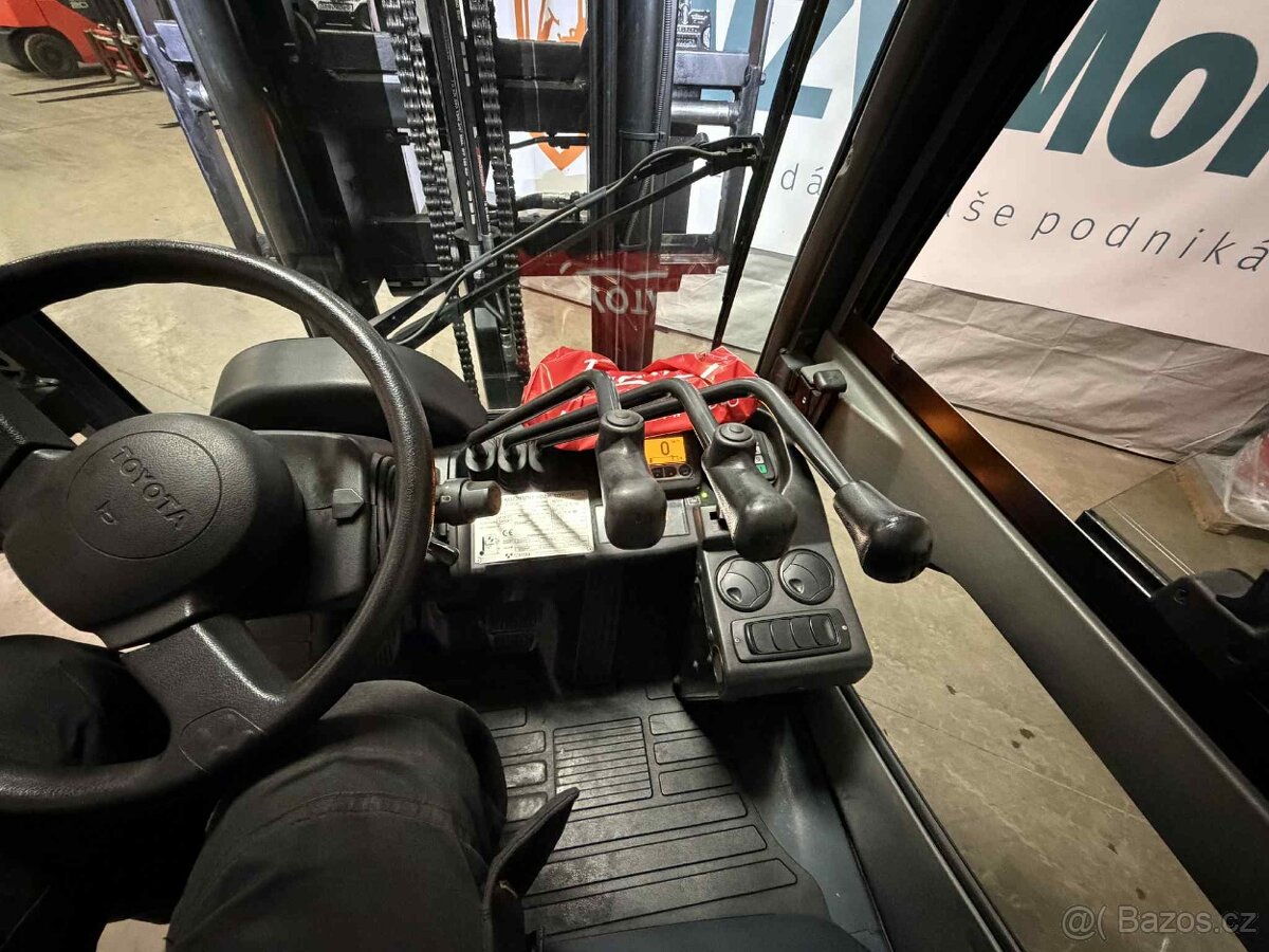 Vysokozdvižný vozík Toyota LPG VZV 02-8FGF20 - 10