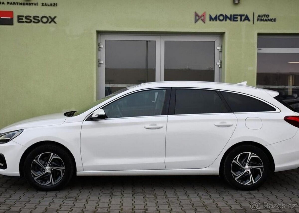 Hyundai i30 1.6CRDi TAŽNÉ 1M ČR - 10