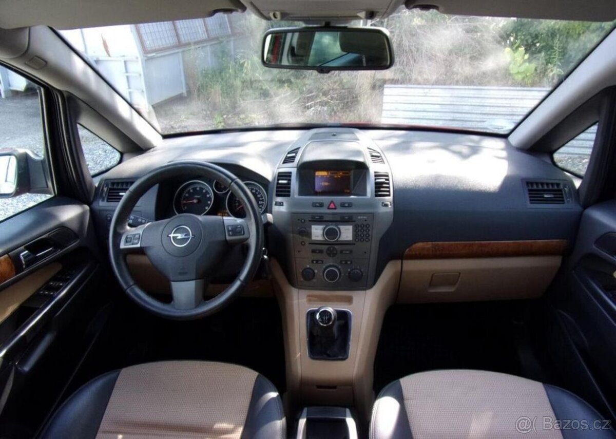 Opel Zafira 1.8i 103kW 7MÍST 185 000KM TOP benzín manuál - 10