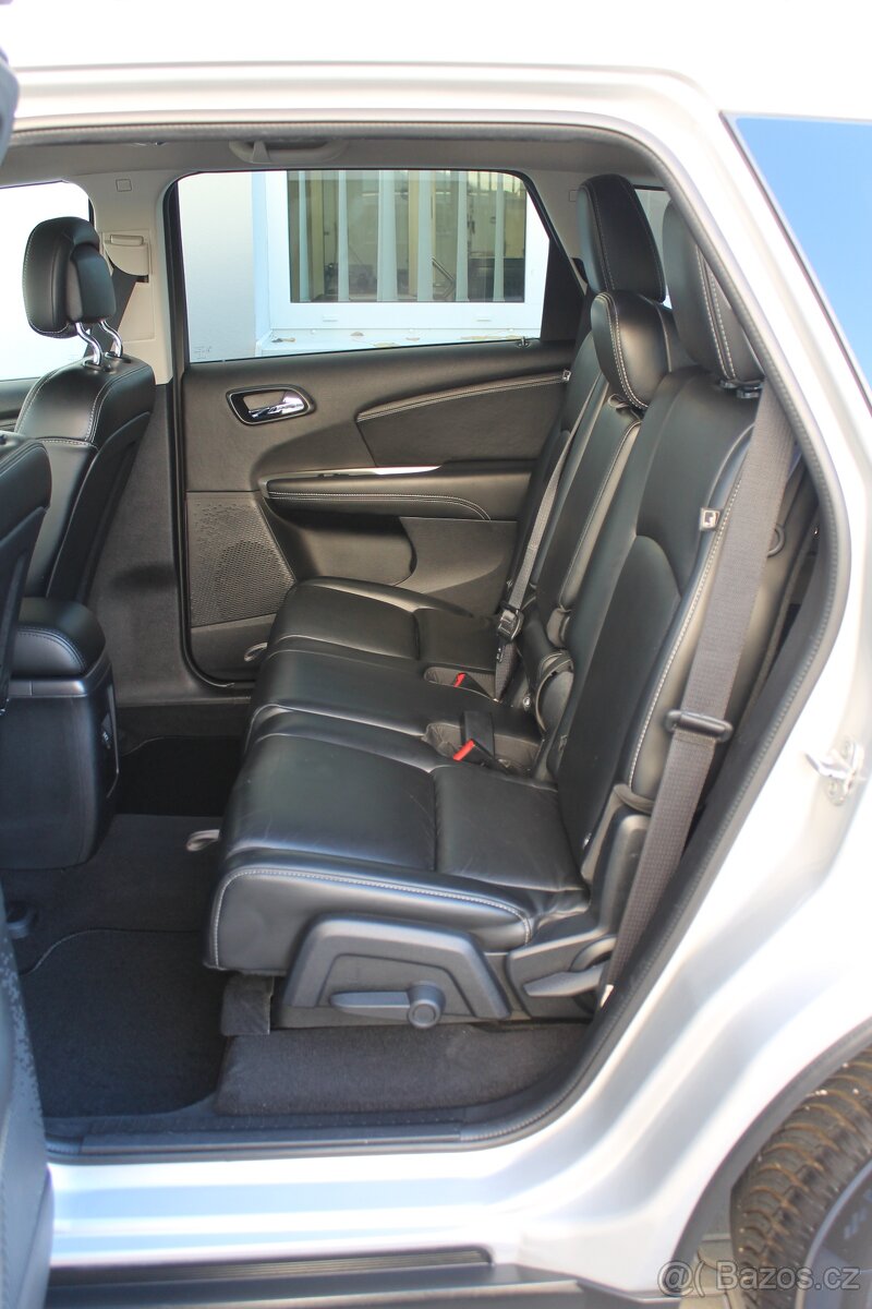 Fiat Freemont 2.0 JTDm 103kW 7Míst + Pr. Servis + - 10