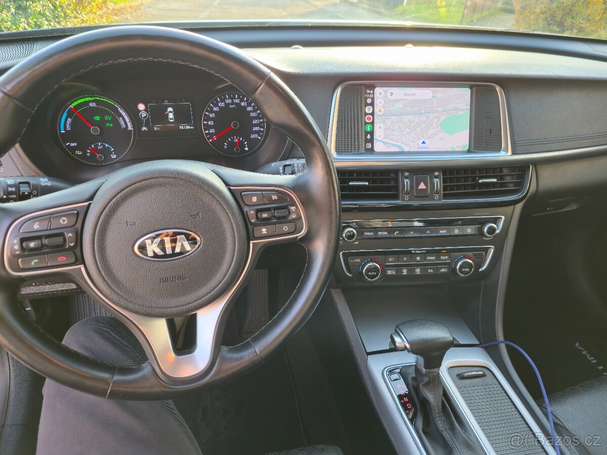 Kia Optima Hybrid - 10