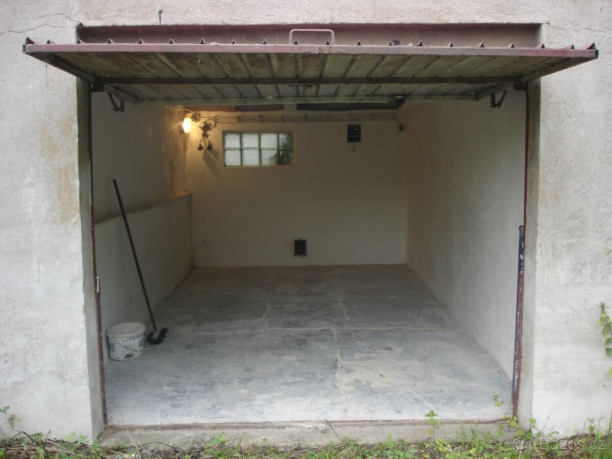 Prodej souboru 7 garáží, ul. Průhonická, Praha 10-Záběhlice - 10