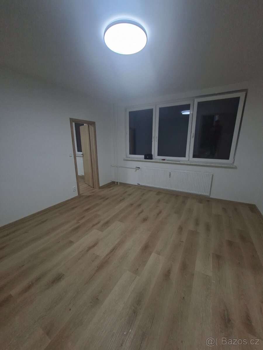 Pronájem bytu 2+1 45 m² Třinec - 10