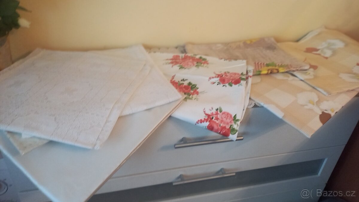 Rúzné dečky, ubrusy - 10