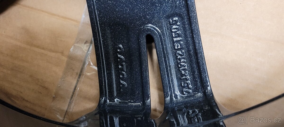 VOLVO XC60,alu 19',originál,černá perleť - 10