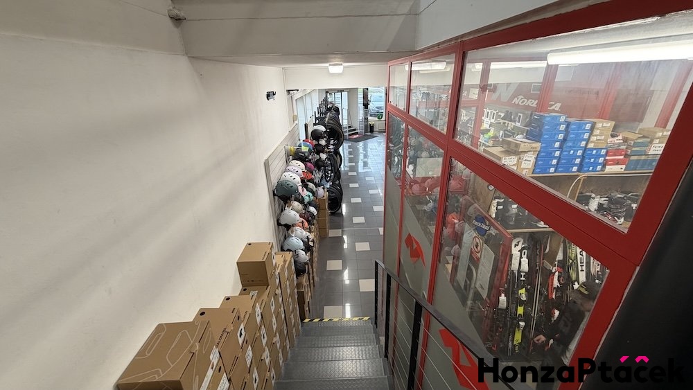 Pronájem, Obchodní prostory – Klapkova, Kobylisy - 10