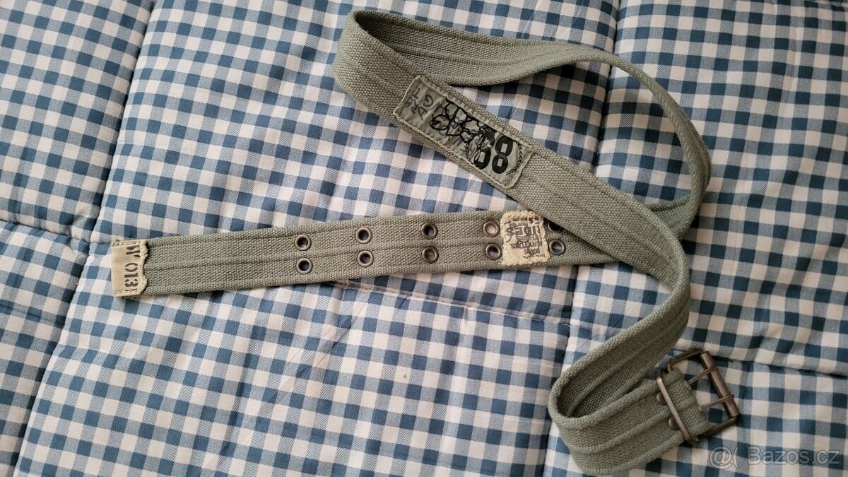 Kožené pásky s přezkou - 10