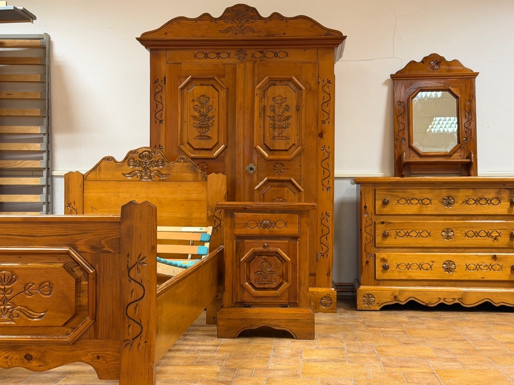 Ložnice VOGLAUER ANNO 1600, masiv - 10