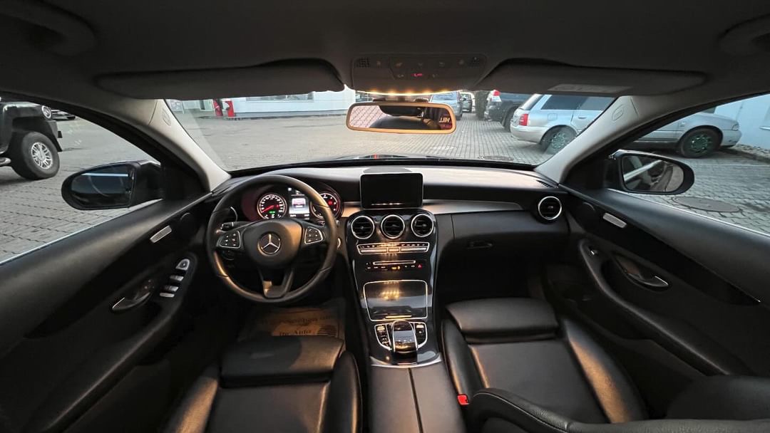 Mercedes C200d 2,2 100kw - 10