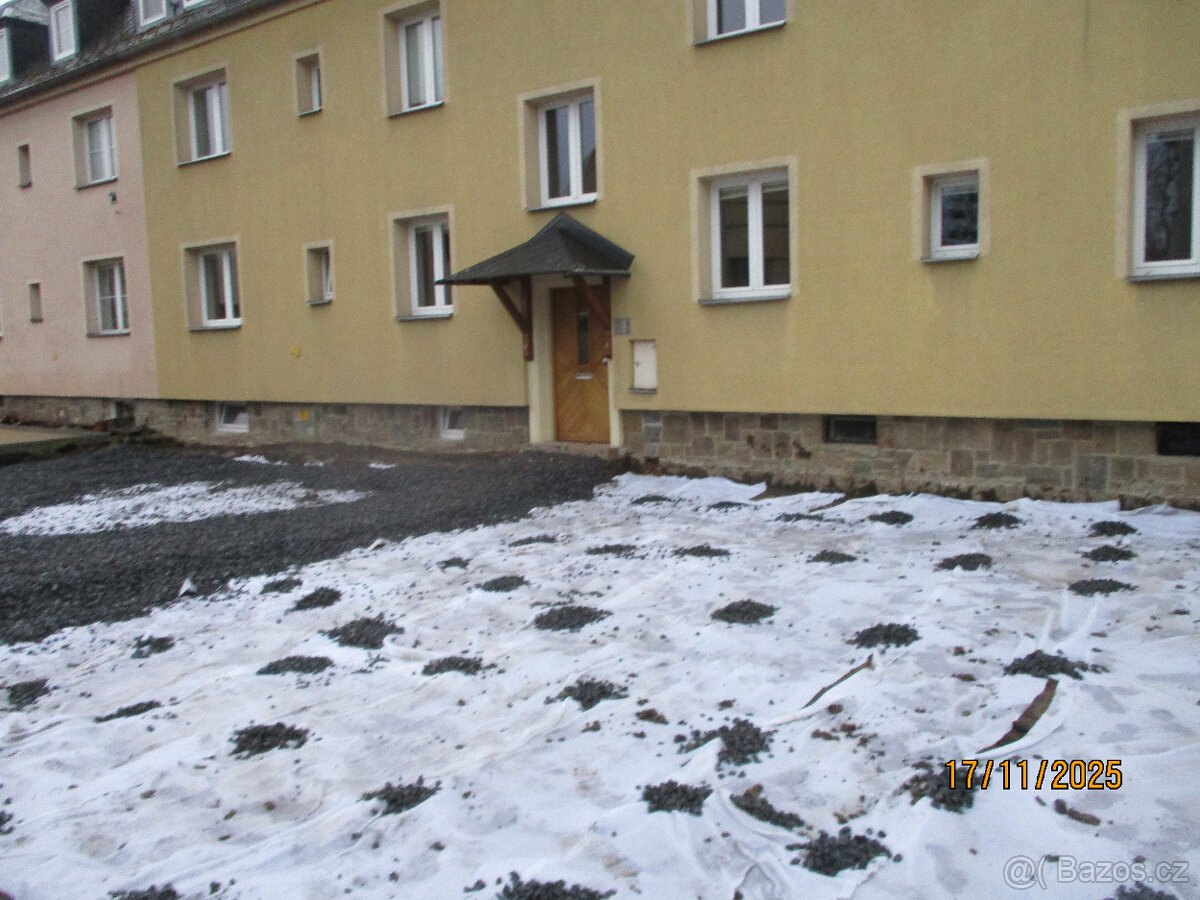 Pronájem bytu 1+1 35m2 v Opavě-Kateřinkách po rekonstr. - 10