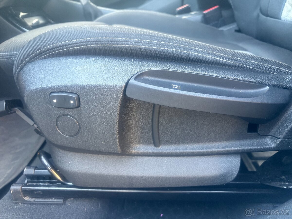 BMW X1 2,0 / 110 kW ČR - 10