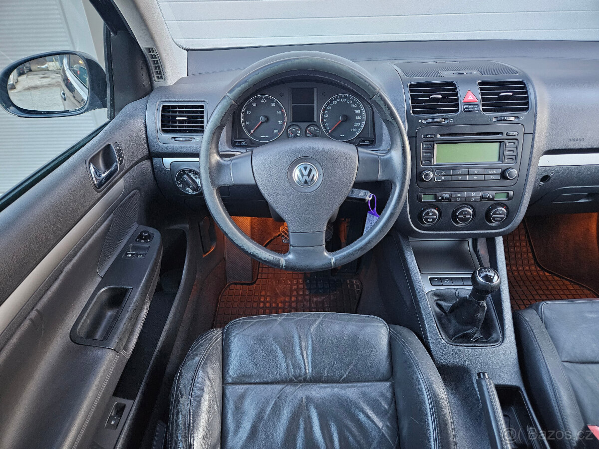 VW Golf 5 1.4 benzín kůže - 10