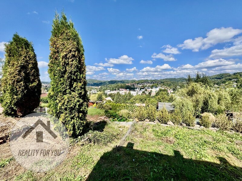 Prodej zahrádky o výměře 400 m2 v poslední linii zahrádkářsk - 10