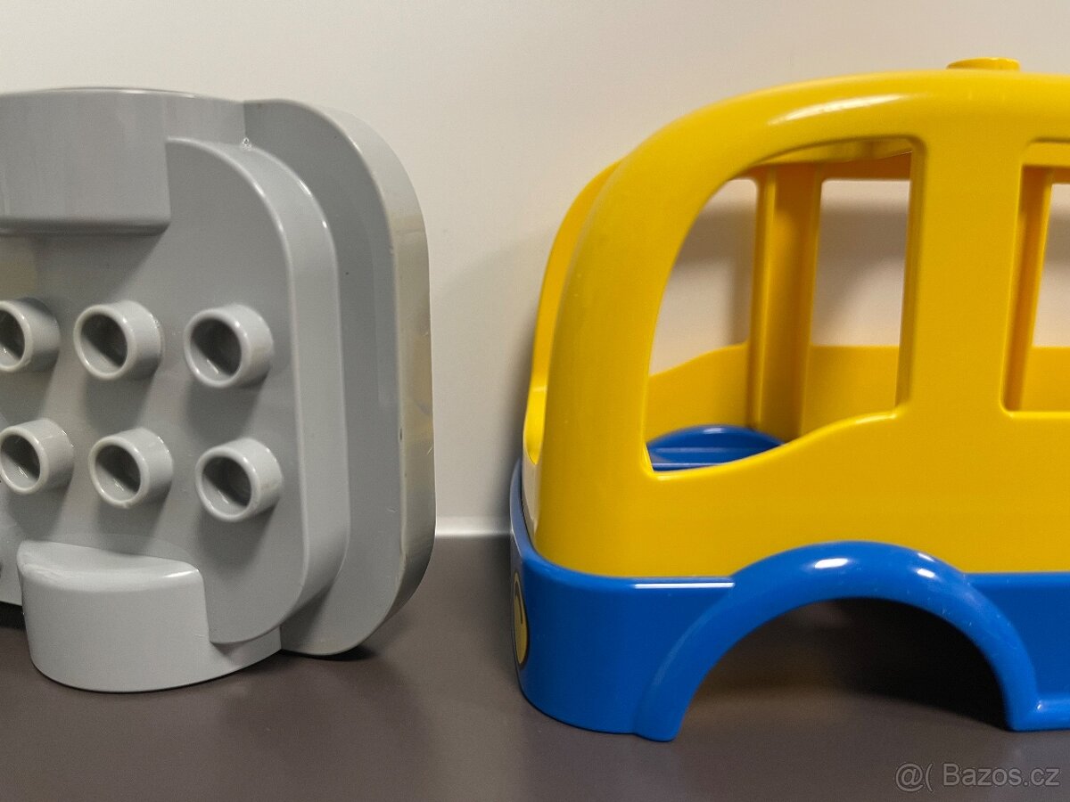 Lego Duplo autobus - 10