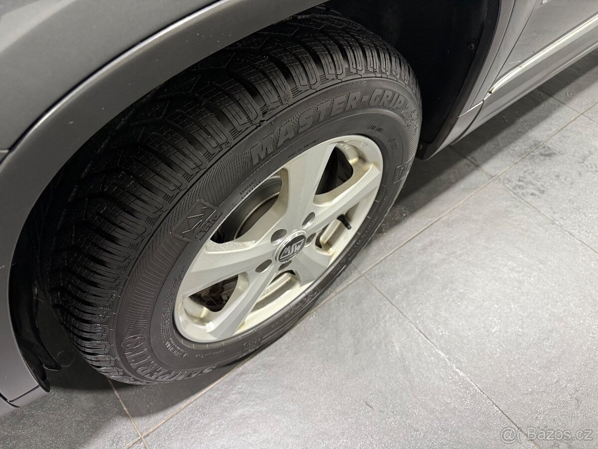 VW Tiguan 2.0 TDi DSG 4motion 2012 - 130.000 KM Nová STK - 10