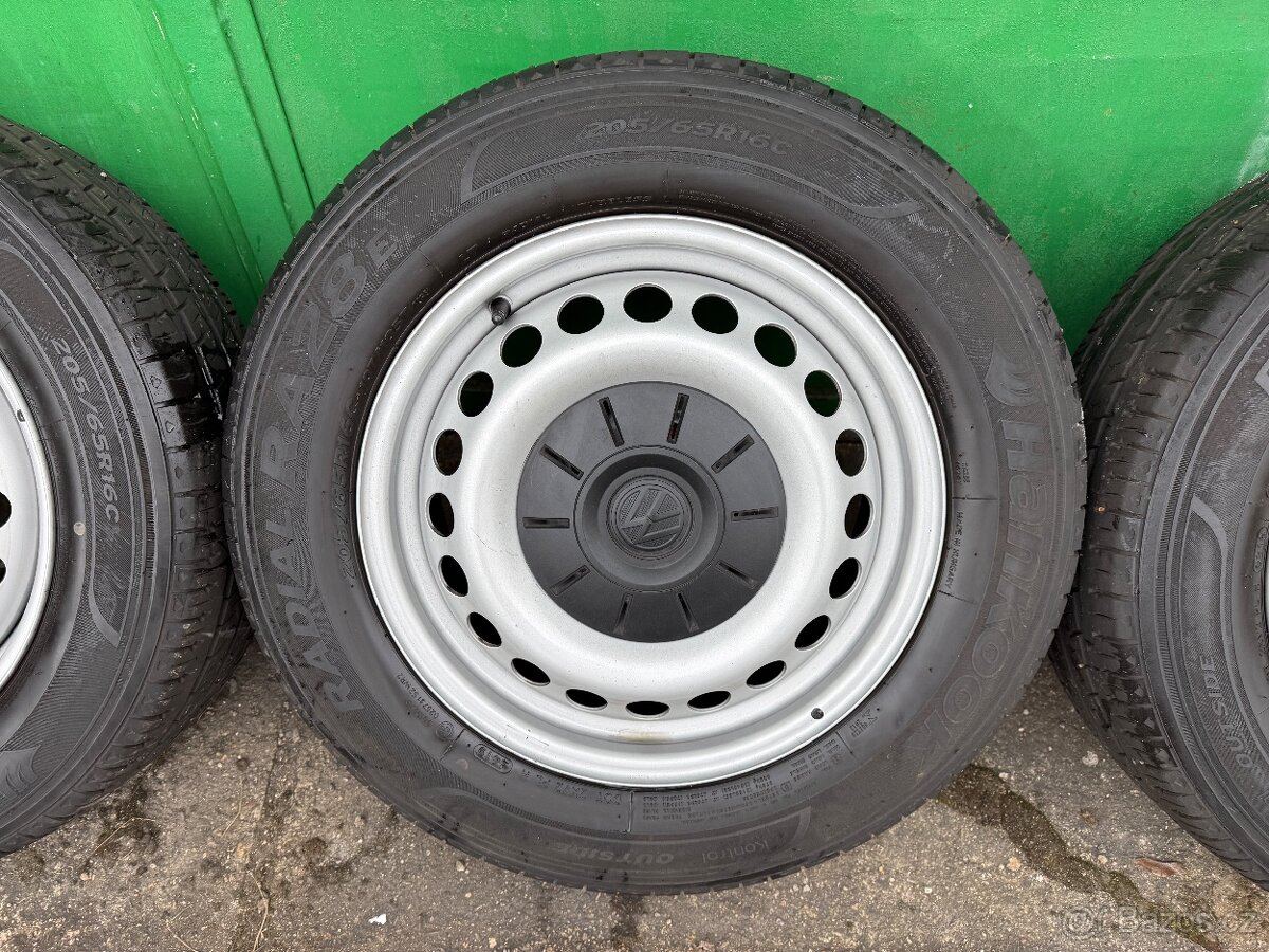 VW Transporter Multivan T5-letní sada 205/65/16C - 10