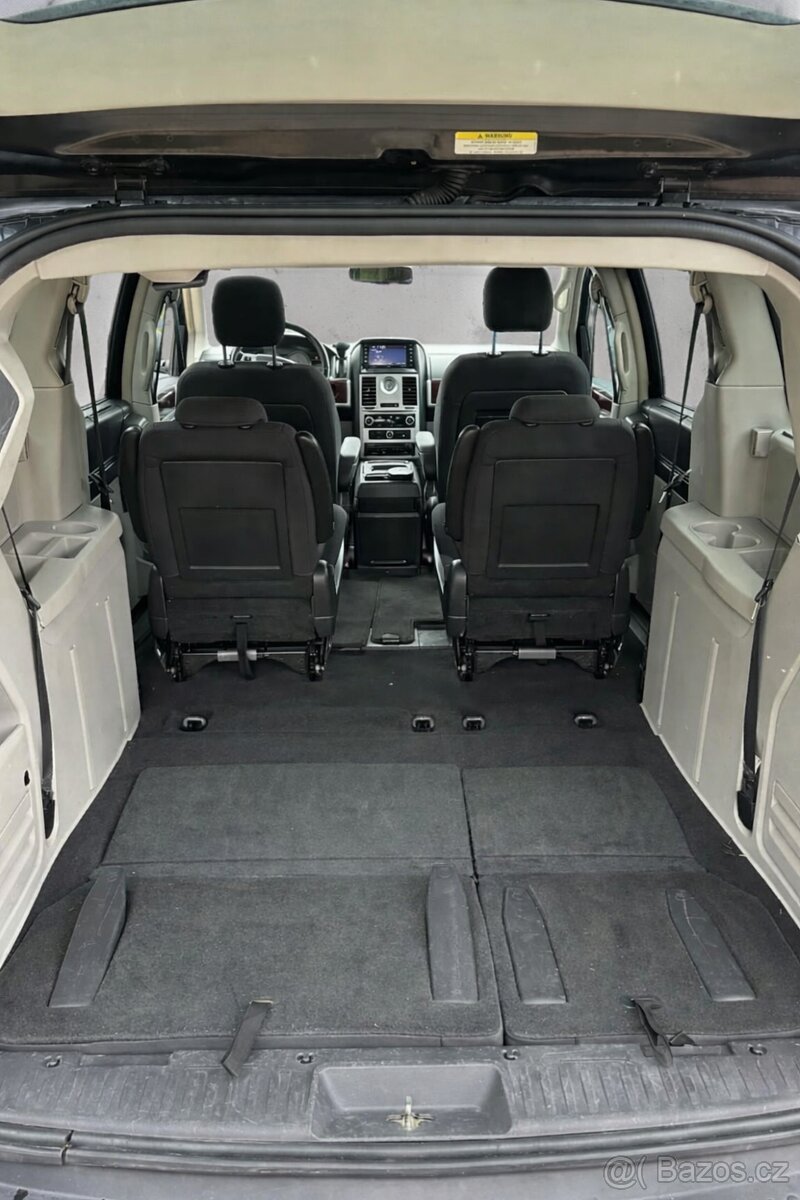 Chrysler Grand Voyager - 10