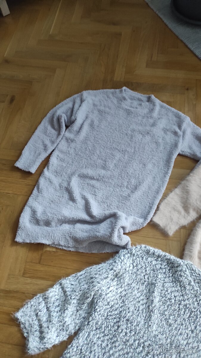 Dámské svetry L, XL - 10