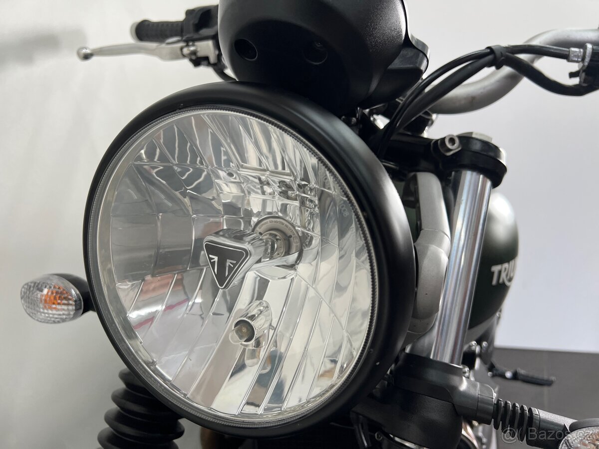 Triumph Street Scrambler - 10