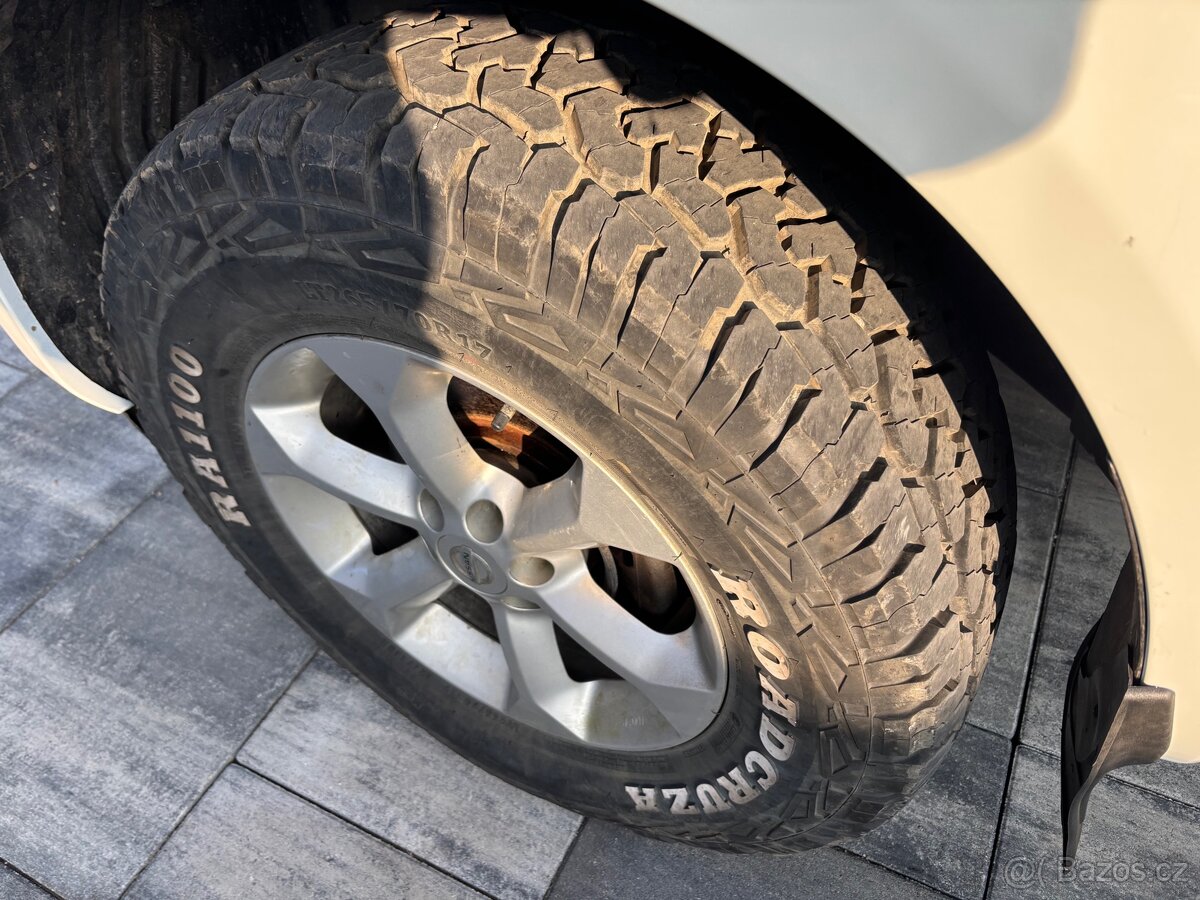 Nissan navara - 10