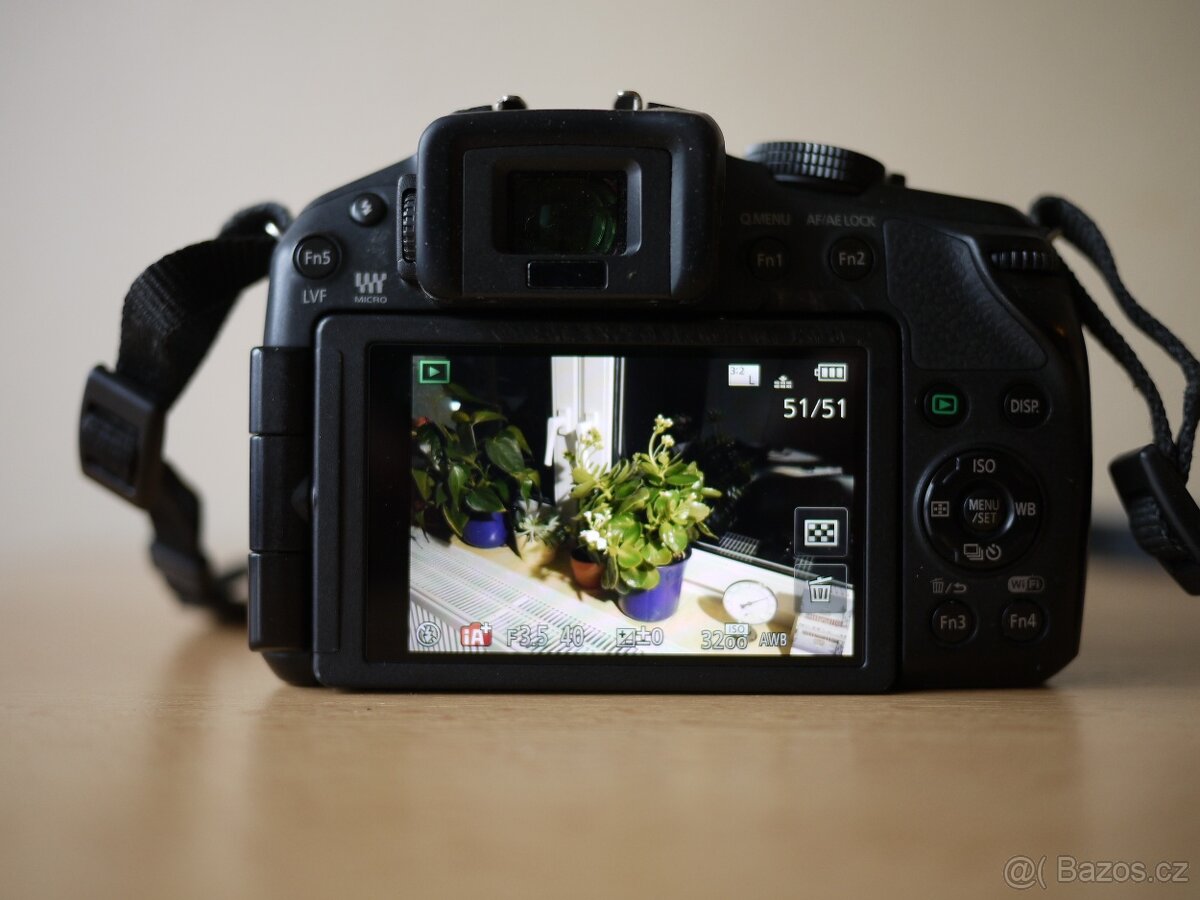 Panasonic G-6 s objektivem a brašnou... - 10