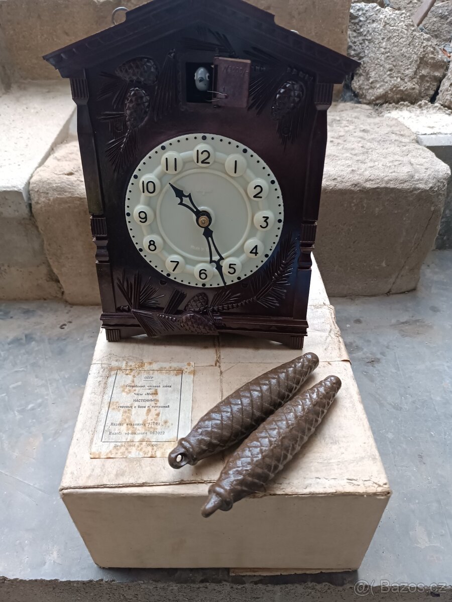 Plně funkční kukačkové hodiny MAJAK, vyrobené v SSSR. - 10