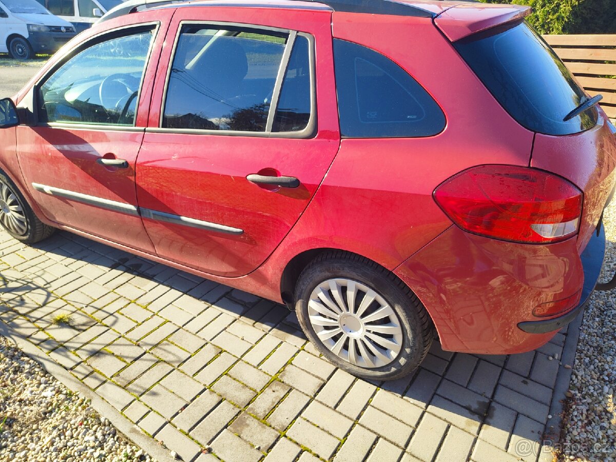 Prodám Renault Clio - 10