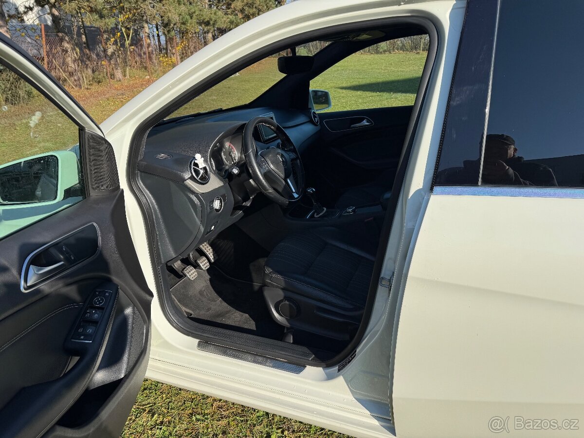 Mercedes Benz B180CDI - 10